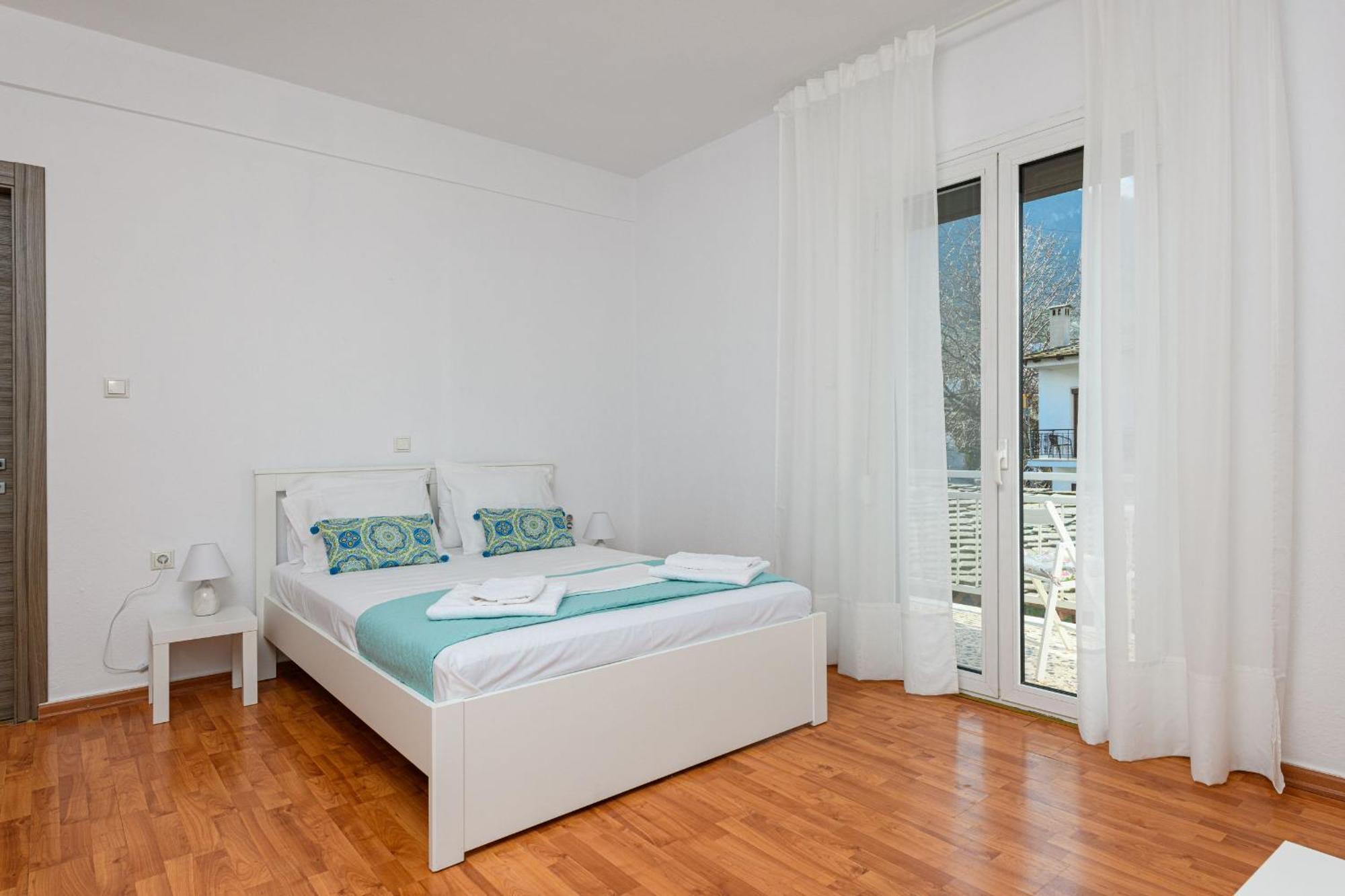 Whitegold Apartments Panagia Panagia  Oda fotoğraf