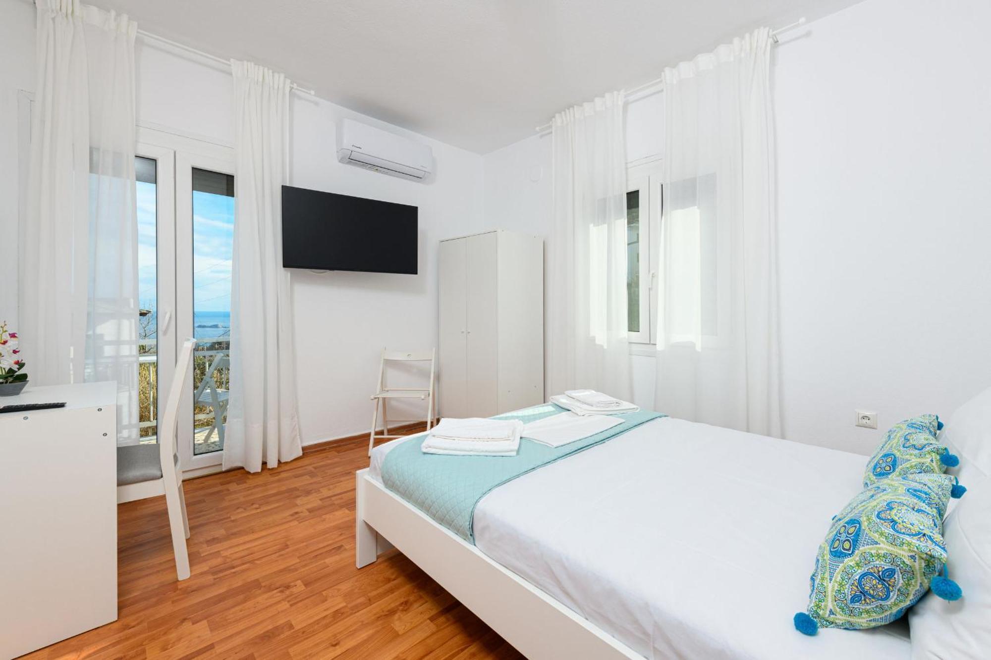 Whitegold Apartments Panagia Panagia  Dış mekan fotoğraf