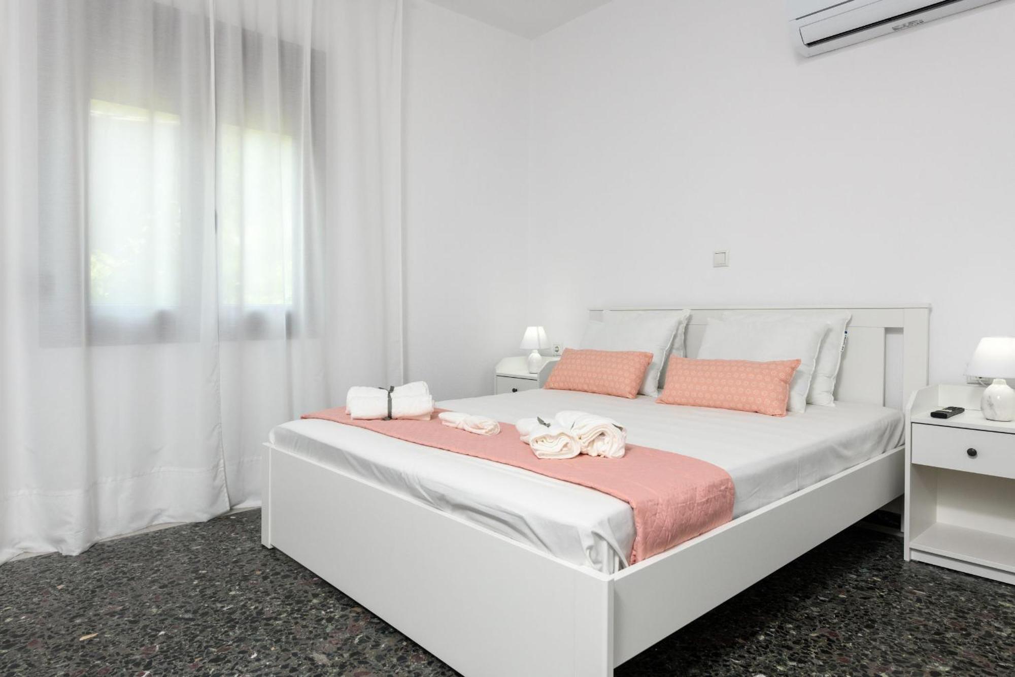 Whitegold Apartments Panagia Panagia  Oda fotoğraf