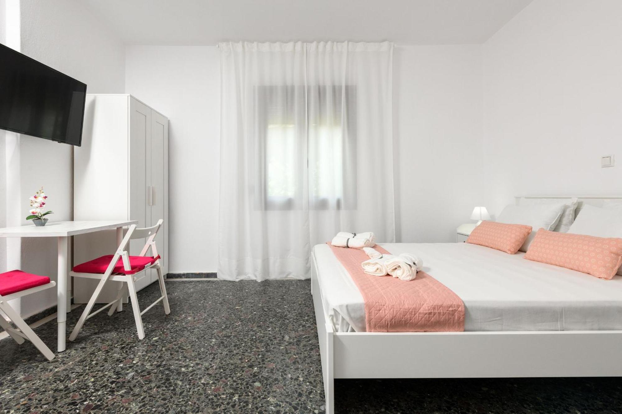 Whitegold Apartments Panagia Panagia  Dış mekan fotoğraf